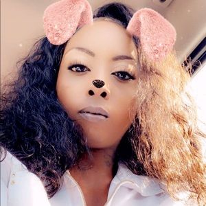 Meet your Posher, Akisha